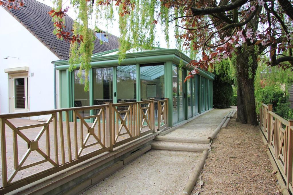 Logis Lhotel Restaurant Antony Verrieres Le Buisson Massy  Kültér fotó